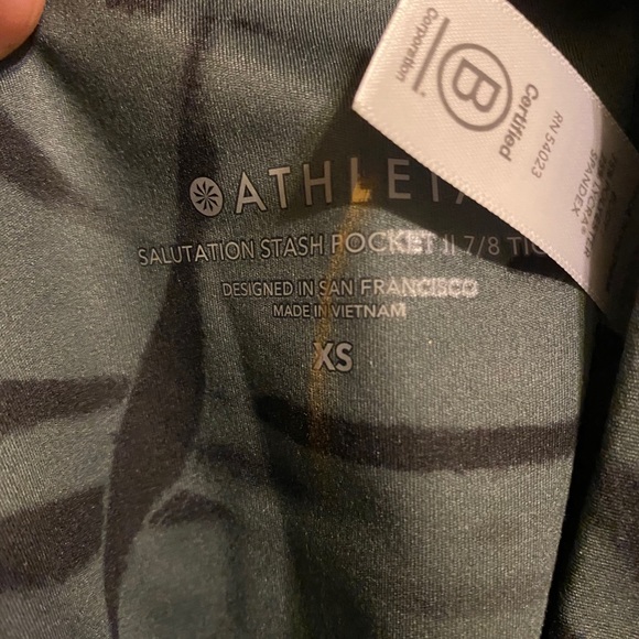NWT Athleta Salutation Zebra Legging XS - Picture 7 of 11